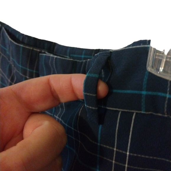 Walter Hagen Blue/Beige Stripped Comfort Golf Shorts Clasp Zipper Closure Sz36 - Picture 6 of 10